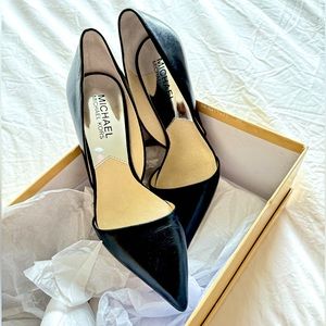 MICHAEL Michael Kors Julieta D’Orsay BLACK Leather Pumps - Size 5 M - Like New